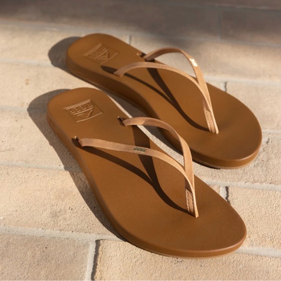 Reef Shoes - Reef Women's Bronze Cushion Slim 6